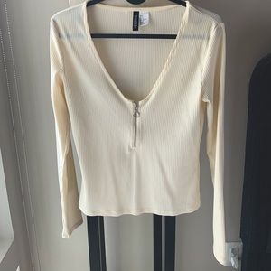 H&M ribbed long sleeve shirt w/ zipper detail